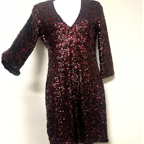 Express Dresses & Skirts - Express Women‎ Burgundy Black Sequin V-Neck Sheath Cocktail Mini Dress Size 2